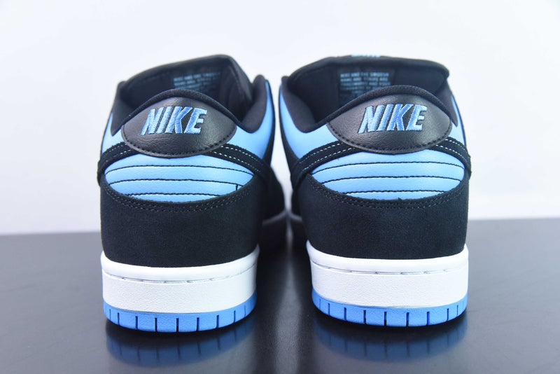 Tênis SB Dunk Low – Modelo “J-Pack 2” (Preto/Azul Royal)