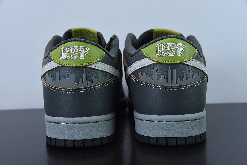 Tênis SB Dunk Low – Modelo “NYC” (Cinza/Azul)