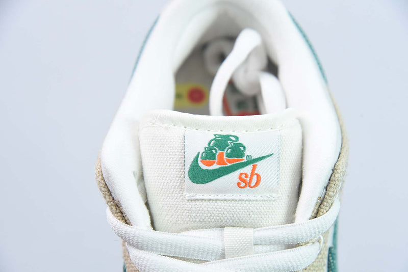 Tênis SB Dunk Low – Modelo “Jarritos” (Edição Limitada)