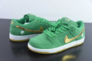 Tênis SB Dunk Low – Modelo “Shamrock” (Verde/Branco)