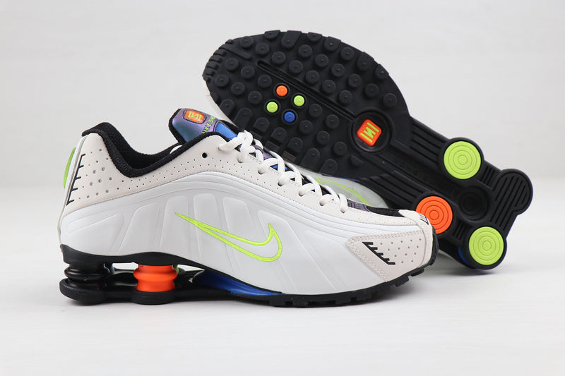 Tênis Esportivo – Modelo "Shox" (Amortecimento Tecnológico)