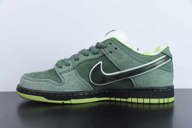 Tênis SB Dunk Low – Modelo “Green Lobster” (Verde/Branco) – Colaboração Concepts