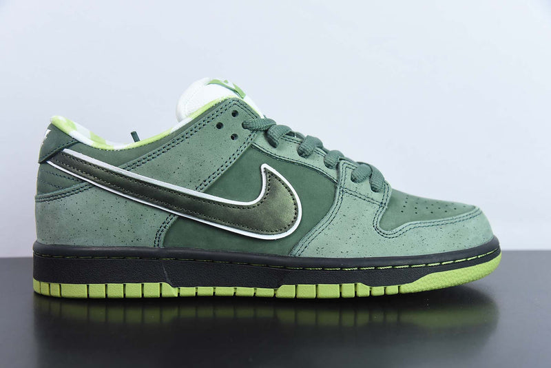 Tênis SB Dunk Low – Modelo “Green Lobster” (Verde/Branco) – Colaboração Concepts