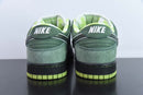 Tênis SB Dunk Low – Modelo “Green Lobster” (Verde/Branco) – Colaboração Concepts