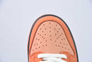 Tênis SB Dunk Low – Modelo “Orange Lobster” (Laranja/Branco) – Edição Concepts