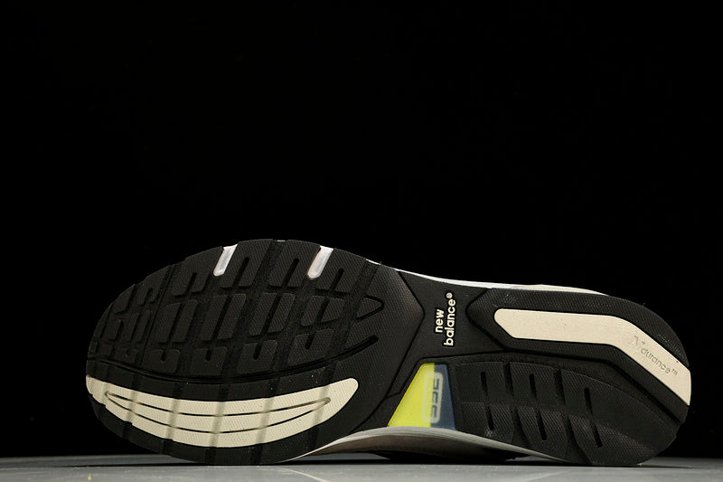NEW BALANCE 992 GREY BLACK