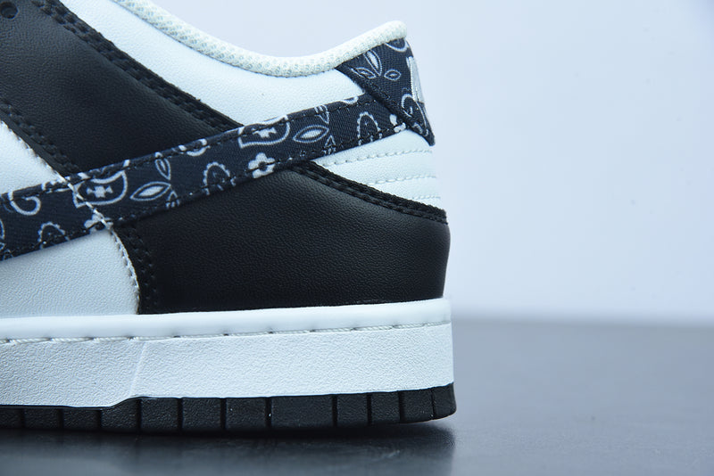 Tênis SB Dunk Low – Modelo “Black Paisley” (Estampa Exclusiva)