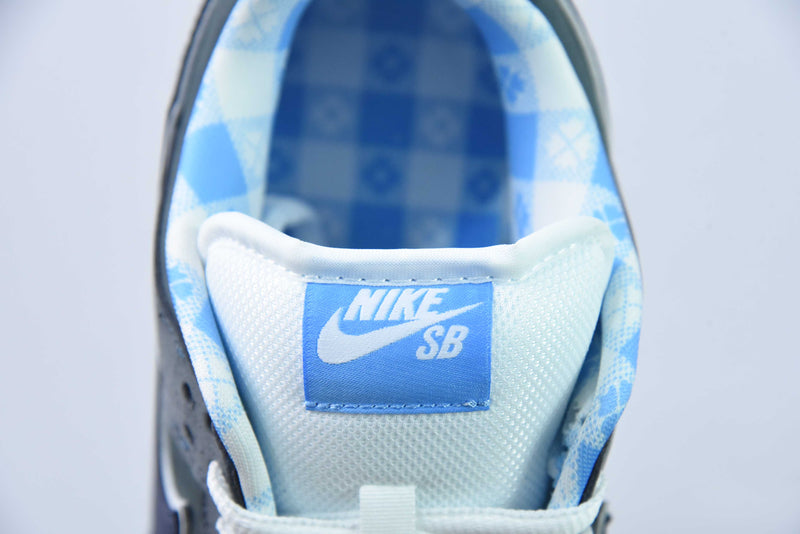 Tênis SB Dunk Low – Modelo “Blue Lobster” (Azul/Branco) – Edição Concepts