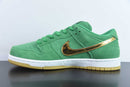 Tênis SB Dunk Low – Modelo “Shamrock” (Verde/Branco)
