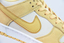 Tênis SB Dunk Low – Modelo “Gold Suede” (Bege/Dourado)