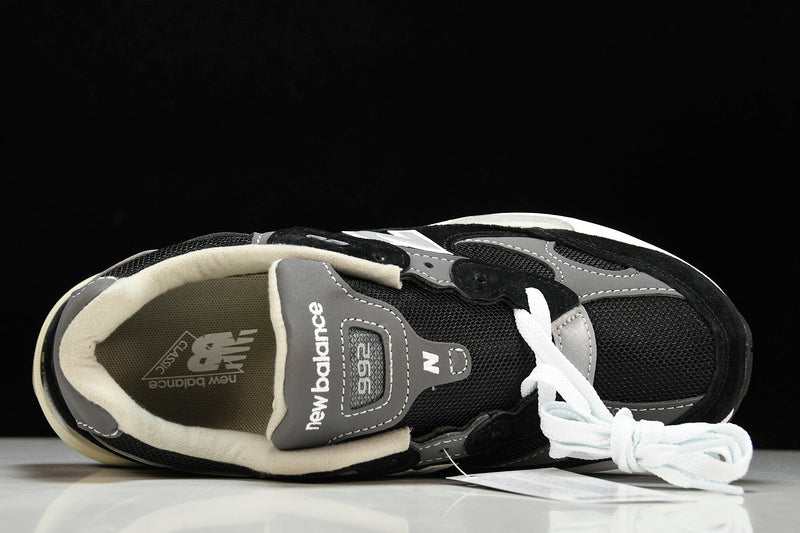NEW BALANCE 992 BLACK GREY