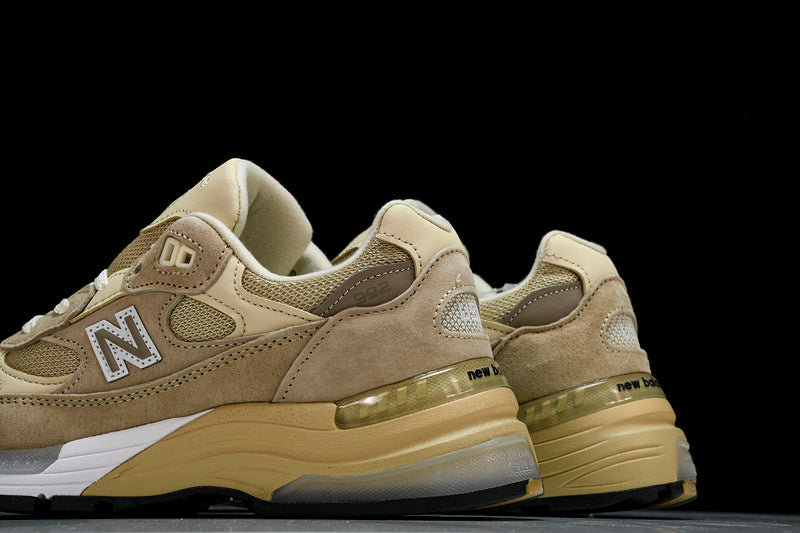 NEW BALANCE 992 BROWN