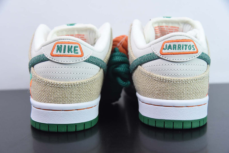 Tênis SB Dunk Low – Modelo “Jarritos” (Edição Limitada)